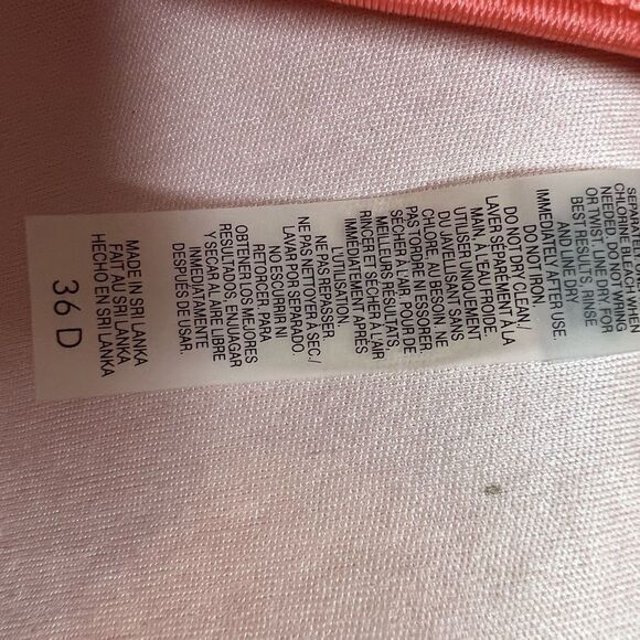 Victoria's Secret Salmon Wired Padded Twisted Halter‎ Bikini Top Womens Size 36D - Picture 4 of 4